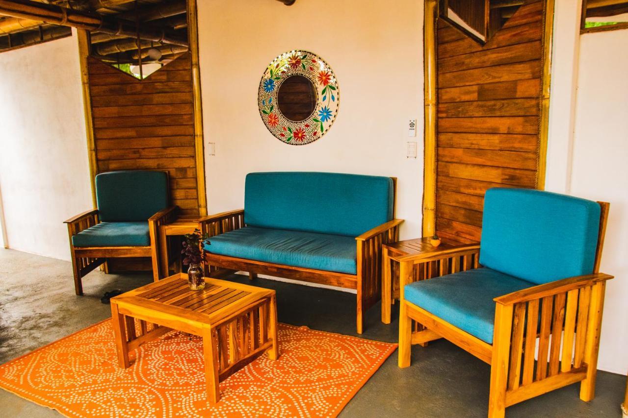 Oasis Uvita Bed and Breakfast Esterno foto